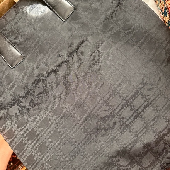 Chanel black NYC nylon tote - Picture 6 of 9